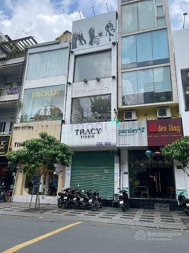 Cần cho thuê gấp mặt tiền Đường Nguyễn Trãi Quận 1 giá 39 triệu