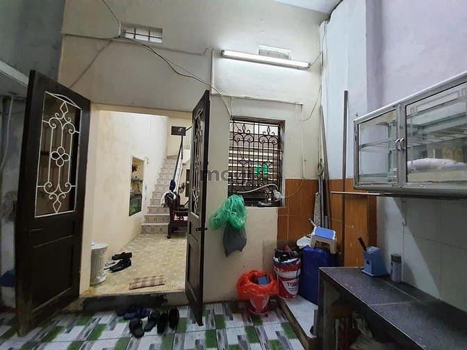 Bán đất tặng nhà 3 Tầng kbt phố Đại La, Đang cho thuê tốt 45m 4,2 tỷ