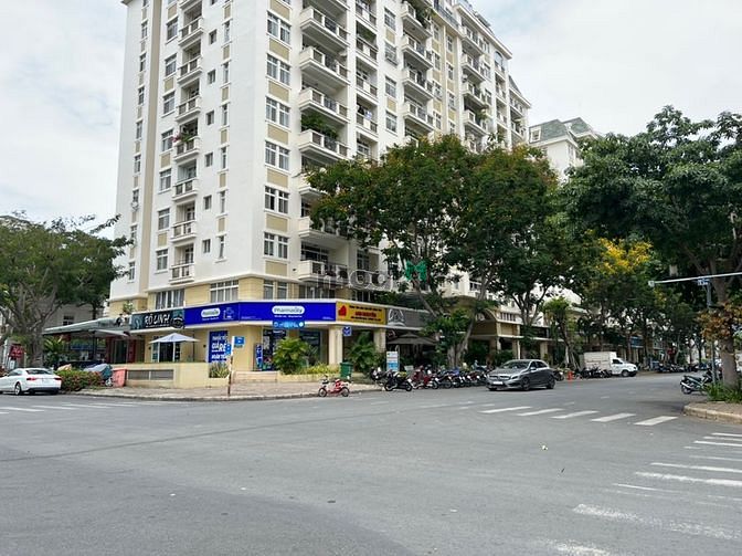 Kẹt tiền Bán Gấp căn Shop Cảnh Viên 2 ngay mặt tiền đường C, Quận 7