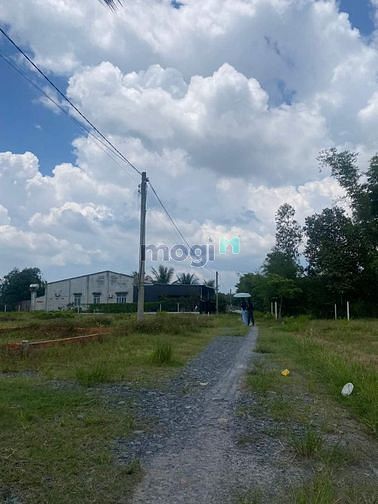 BAO SANG TÊN ĐẤT SHR Bao Thị Trấn, tt Bến Cầu 108m² giá 295tr