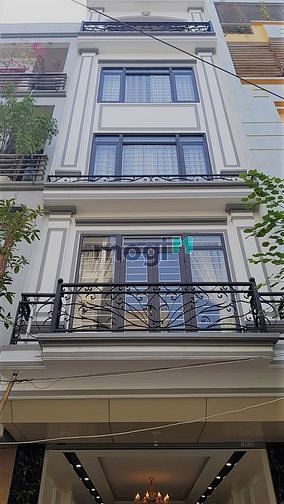 Cho thuê MBKD siêu phẩm Xã Đàn. 5 tầng, 45m2. Mt 4,2m. Vị trí đẹp