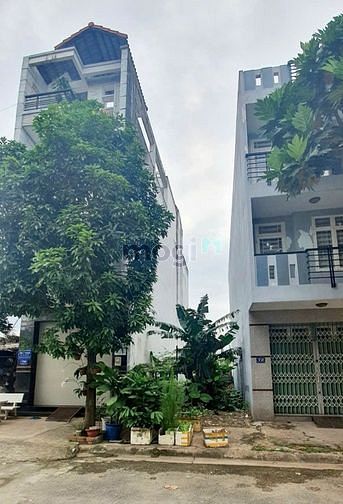 Bán đất dự án Trường Thịnh Quận 2 _Mặt tiền Đường 64, LG 16m Giá tốt
