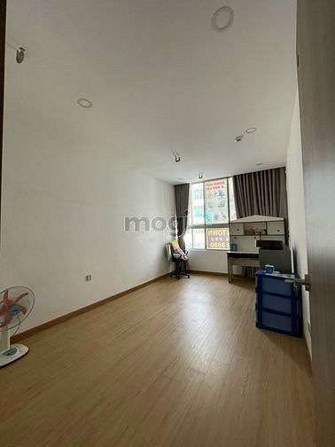 Cần bán gấp Shop Phú Mỹ Hưng Midtown. Dt 52m2 giá cực rẻ chỉ 3.7 tỷ