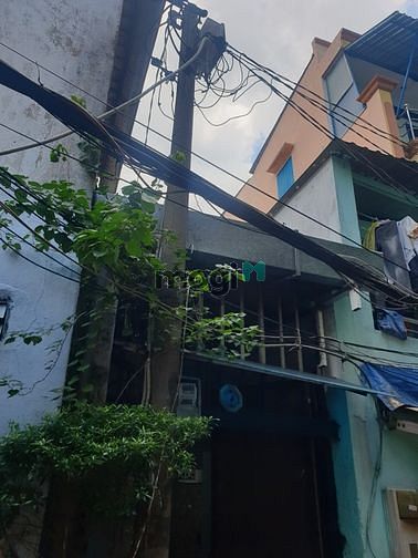 Bán gấp nhà cấp 4 60m2 đầu hẻm 4m số 266 Tôn Đản P8 Q4
