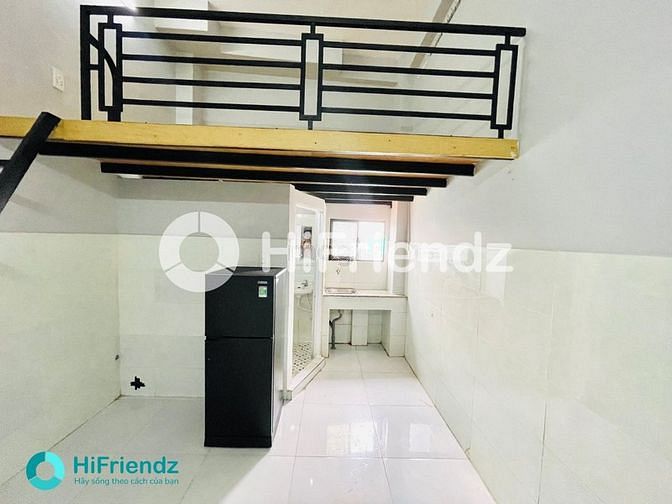 ? Phòng trọ có gác thang máy cực xịn xò