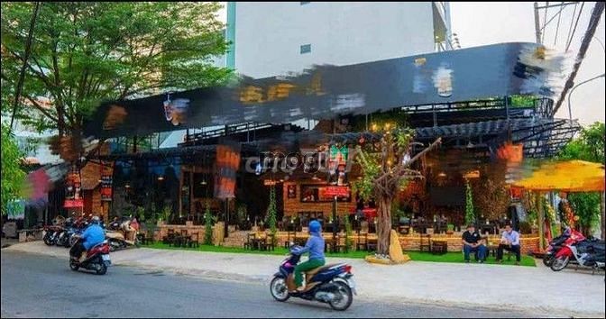 Cần cho thuê gấp mặt tiền đường TRẦN HƯNG ĐẠO Q.1 200m2 chỉ ibox ngay