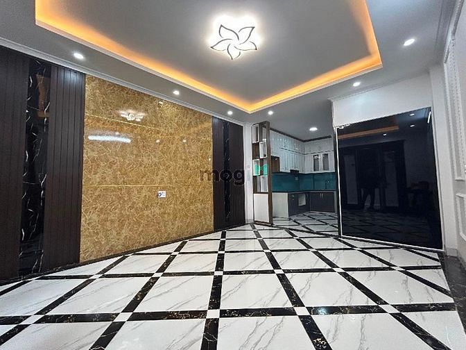 Bán nhà Đội Cấn, Ba Đình, Thang Máy, Nhà mới, 35m2 6 tầng, giá 4.5 tỷ