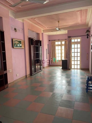 Mặt tiền đường, gần Trường Chinh 94m2(4.1x23.5m) 6 phòng ngủ 210m2 sàn