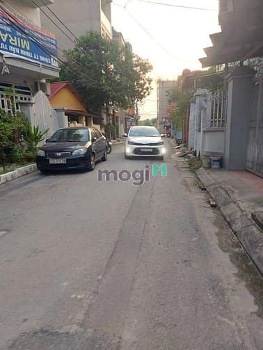Nhà đẹp 45m2 Tư Đình, Long Biên, phân lô, ô tô vòng quanh, chỉ 7.9 tỷ.