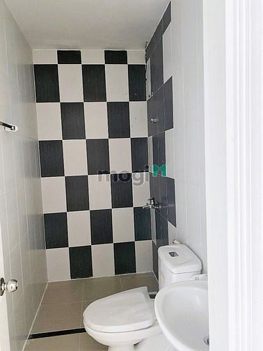 Bán căn hộ 71m2 2PN tầng thấp chung cư Lan Phương Trường Thọ