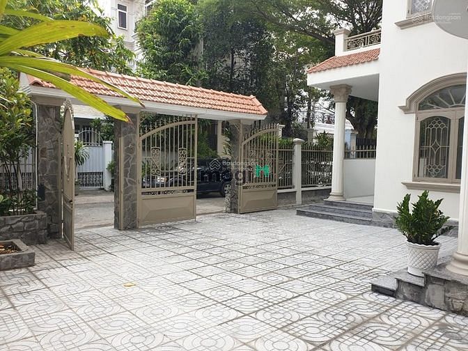 Cho thuê biệt thự Đường số 3, Bình An, Quận 2, 4 tầng, 7pn, 7wc.