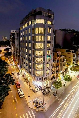 Kẹt bank ra gấp MT Nguyễn Gia Trí D2 gần D5 p25 DT 10x15m 10 lầu 45 tỷ