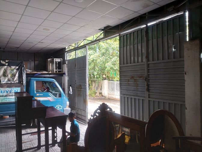 * Cho thuê kho * 1000m2 Quốc Lộ 13, Hiệp Bình Phước, Quận Thủ Đức