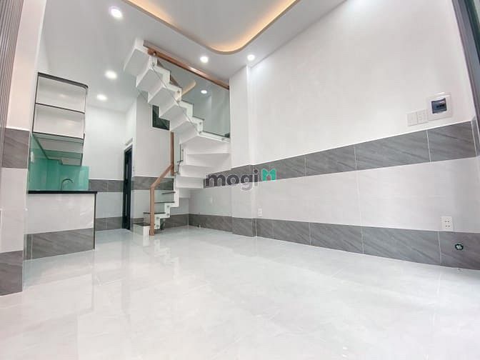 Cần bán nhà hẻm 3 gác lớn đường Trịnh Đình Trọng – Hoàng Xuân Nhị