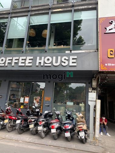 Cho thuê nhà Lô góc phố Hồ Tùng Mậu, 160m2 x 6 tầng, Mặt tiền 9m