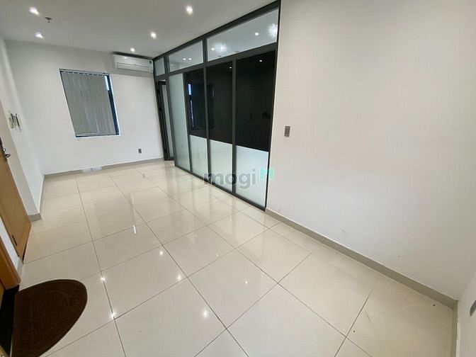 Văn phòng 40m2 đường Nguyễn Thị Minh Khai - đã ngăn sẵn 2 phòng riêng
