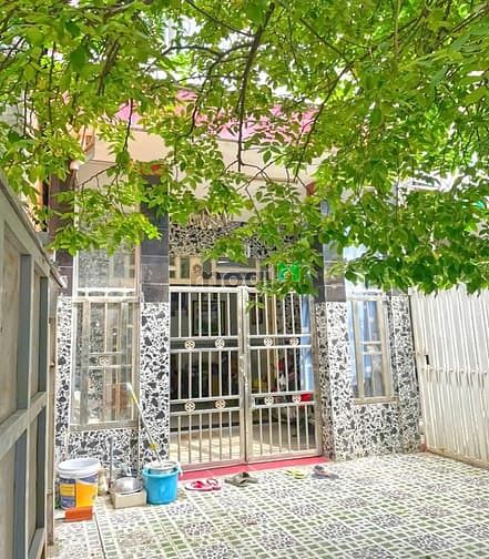 Kẹt Bank bán gấp nhà cấp 4 hẻm 8 Đường Phú Thuận, Tân Phú, Quận 7