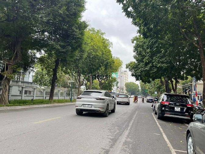 Bán mảnh đất phố Cổ Hoàn Kiếm - phường Trần Hưng Đạo, 400m2, 142 tỷ