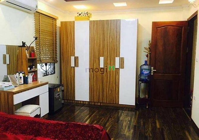 Bán gấp CH tập thể Phố Đào Tấn ( tầng 2+3+4) giá 1.75 tỷ, 92m2, đẹp