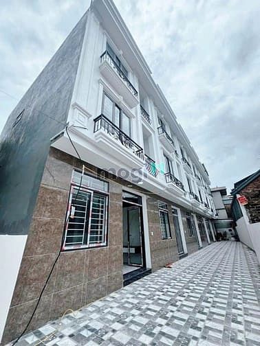 Bán nhà đẹp Đại Thành Quốc Oai, DT 47m2, 3T, ô tô đỗ cửa, nhỉnh 3 tỷ