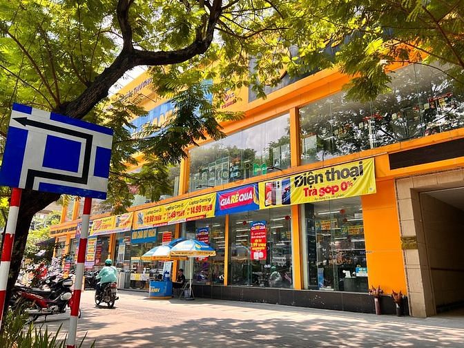 Cho thuê nhà phố THÁI HÀ, LÔ GÓC, 1000m2, mặt tiền 32m