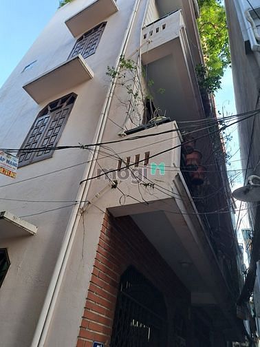 Bán gấp nhà Yên Tân Ngọc Thụy , 30m2 x 4 tầng . Gía 3,2 tỷ