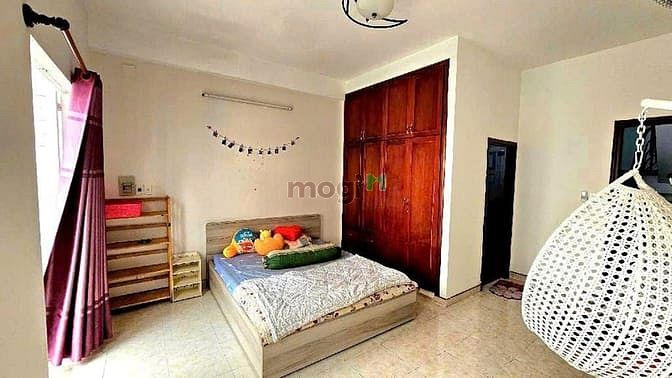 Ngay vòng xoay lăng cha cả, 4.5x18m, ô tô né, 4 tầng, 17 tỷ xí