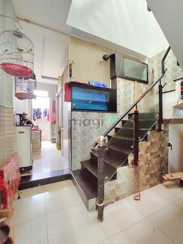 Nhà đẹp 3 tầng liền Tỉn.h lộ 10 - aeo.n maill - xe tải  - (5x16m)