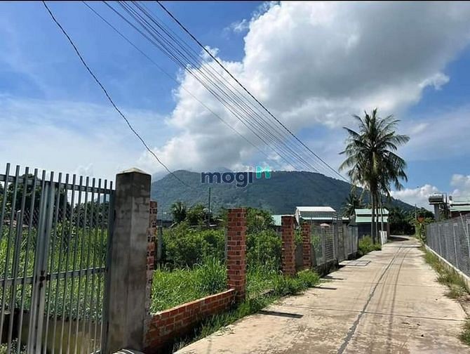 Bán nhanh miếng đất siêu đẹp hai mặt tiền tại Hòa Thành, Tây Ninh