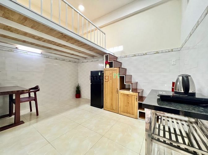 Phòng gác lửng cao cấp có bảo vệ thang máy gần Âu Cơ Tân Phú