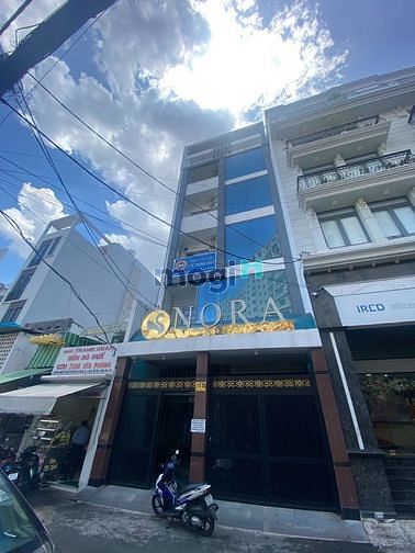 Giá TỐT 160tr! Cho thuê nhà ngang LỚN 7*22m Đ. Nguyễn Trãi Q1 7 Lầu TM