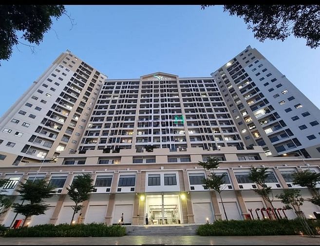 bán căn góc lầu 10 Chung cư centum weath, Q9 - Dt: 82.5m2 3 phòng ngủ