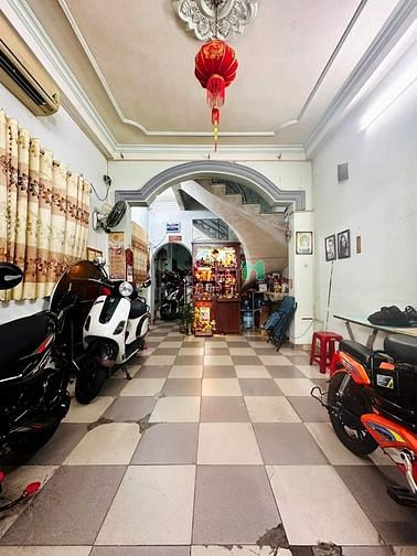 Nhà NGUYỄN CÔNG HOAN Hẻm XE HƠI 6M Thông 4 tầng BTCT 5PN Gần 90M2