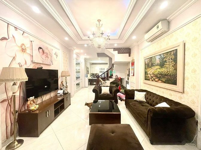Bán Nhà Phạm Ngọc Thạch, Đống Đa, 46m2 5T MT4m, Giá 6.5 Tỷ, Gần Phố