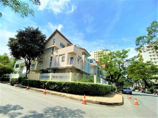 nhận lại căn biệt thự đơn lập Mỹ Kim ngay đường 10 tây để cho thuê