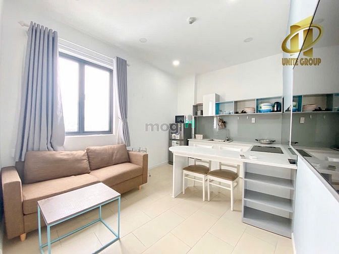Căn hộ full nội thất cửa sổ đầy đủ ảnh sáng gần trung tâm Sài Gòn quận