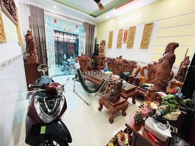 Bán Nhà Hẻm Xe Tải Đường Mã Lò, 5 Tầng, Có Phòng Karaoke 5*