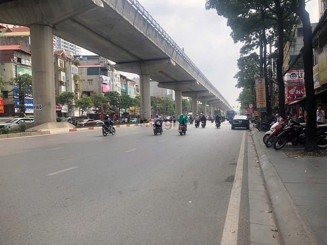 HỒ T MẬU : 3tầng - 40m mặt phố kd - sầm uất