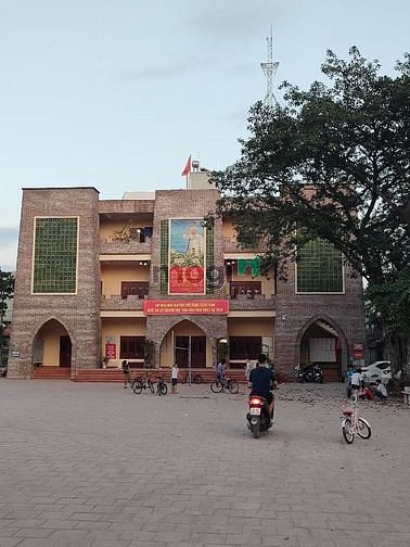 Bán đất tặng nhà trục chính Bát Tràng Gia lâm, 158m ,MT12m ô tô tải đi