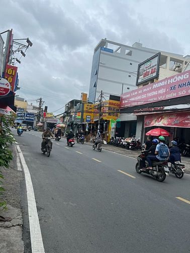 Cho thuê nhà NC gần Chợ Thủ Đức, thích hợp làm VP cty