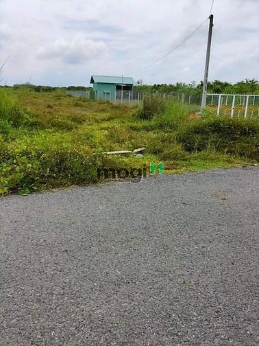 Cần bán gấp lô đất chân dài mặt tiền nhựa lộ giới 20m thích hợp cho a.
