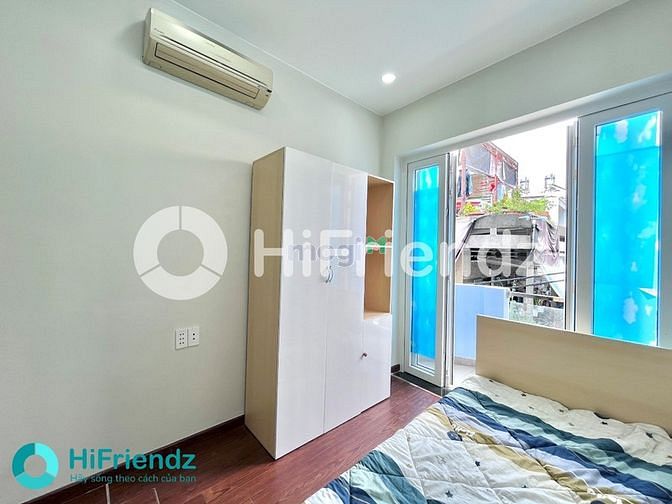 Phòng có ban công tách bếp cực HOT tại CMT8 Tân Bình