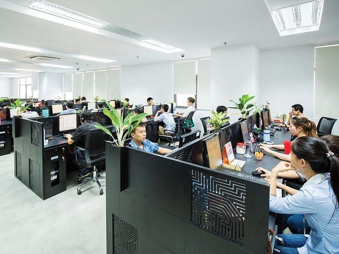 Cho thuê nhà nguyên căn mặt phố quận Đống Đa 370m2 chỉ với 11$/m2