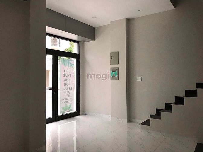 10 triệu cho 1 tầng nhà phố Vinhomes Quận 9  126m2