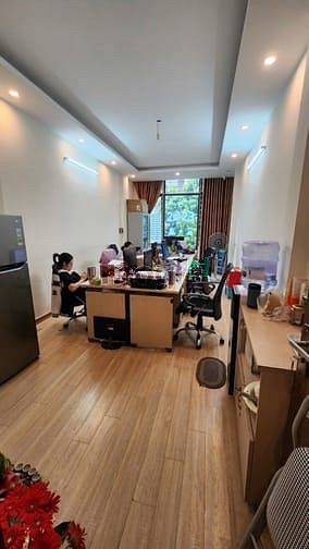 Mặt phố Trung yên, Cầu Giấy, lô góc, ô tô tránh, 60m2 x6T thang máy.