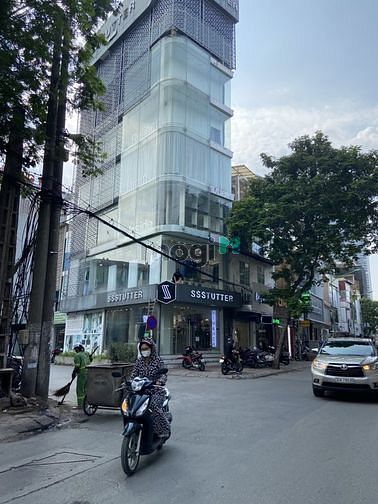 Lô góc Cầu Giấy mặt tiền 6m - Khu văn phòng trường học đông đúc