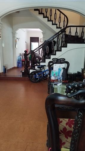 Phân Lô! Ô tô tránh! Cho thuê nhà ngõ 28 Nguyên Hồng 60mx4T, mt5m