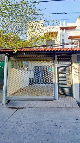 Nhà lầu rộng rãi vị trí đẹp trục chính hẻm 3-4 Nguyễn Văn Cừ nd, C.Tho