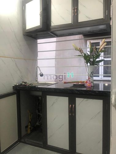 Bán Nhà TT tầng 2 Trần Quý Cáp nhà 25m2+ gác xép có sổ đỏ giá 800tr