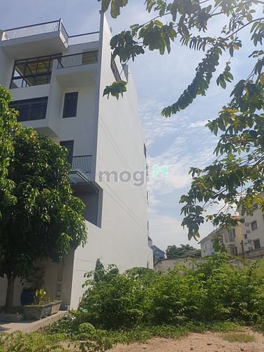 BÁN GẤP lô đất mặt tiền Bùi Tá Hán - An Phú - Quận 2. DT: 80m2. 15 tỷ